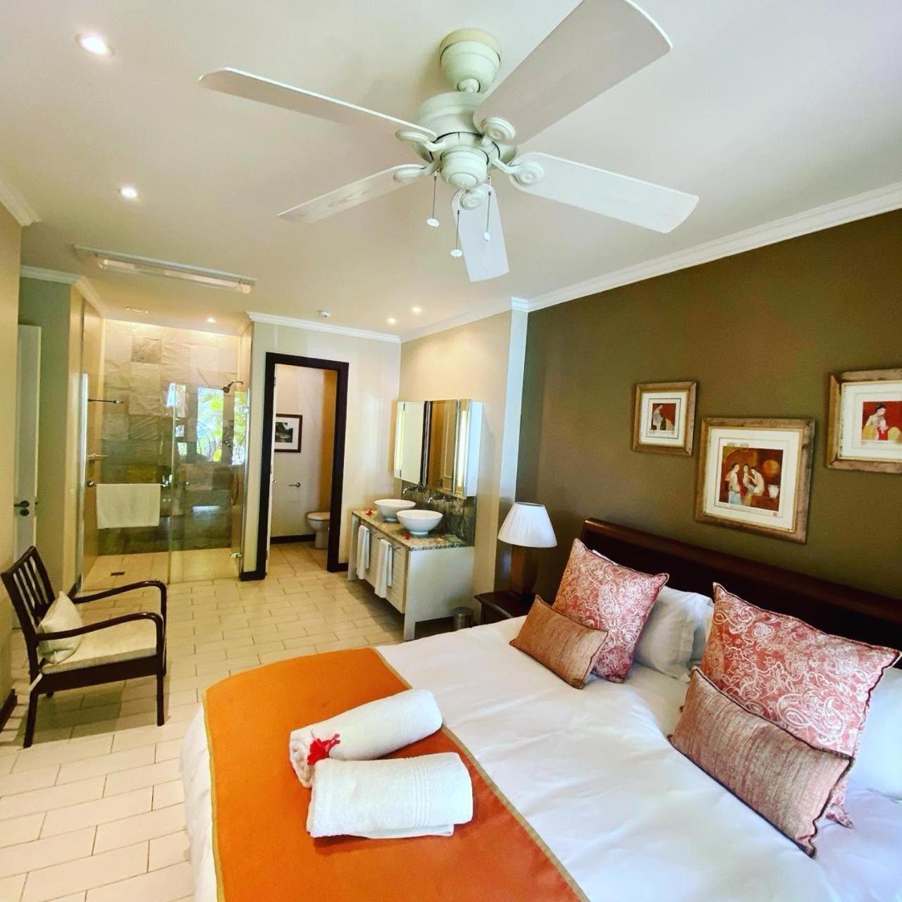Eden Island Luxury Accommodation Exterior photo