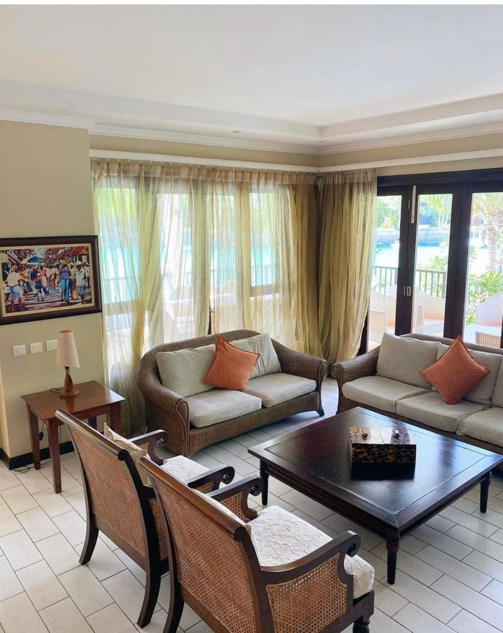 Eden Island Luxury Accommodation Exterior photo