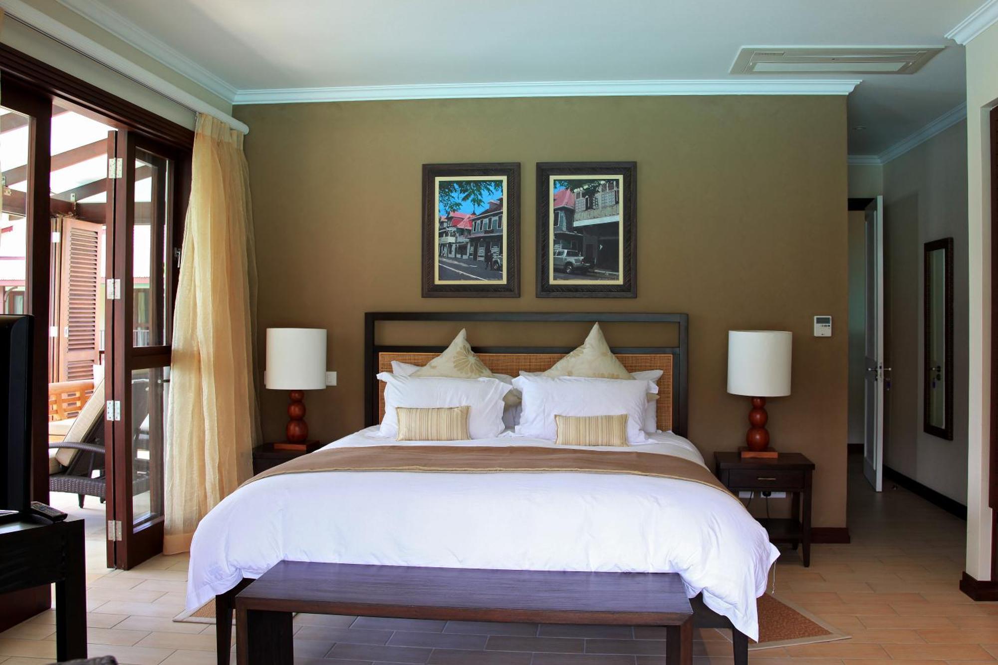 Eden Island Luxury Accommodation Exterior photo